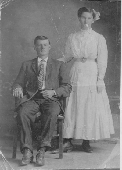 Willis Lonnie & Pearl Catherine BANDY Hammett, 1910
